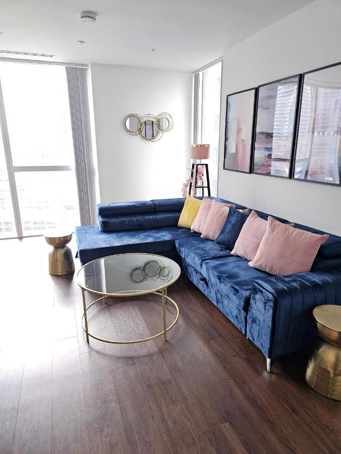 2 Bed Luxurious Apartments Canary Wharf Londra Dış mekan fotoğraf