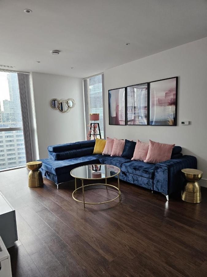 2 Bed Luxurious Apartments Canary Wharf Londra Dış mekan fotoğraf